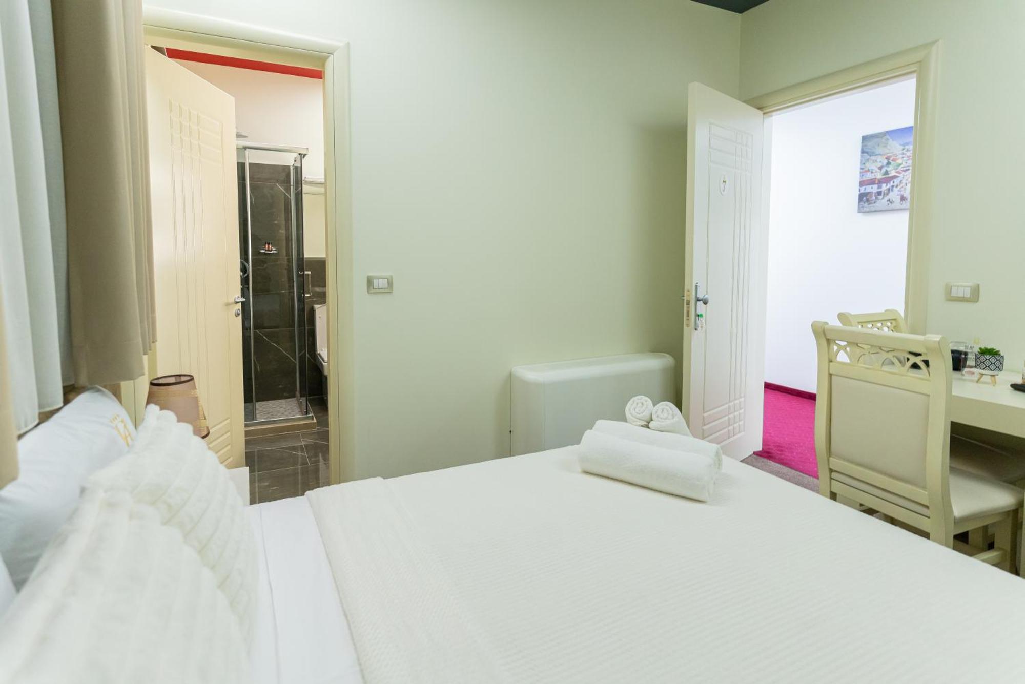 Alko Hotel Shkoder Ngoại thất bức ảnh