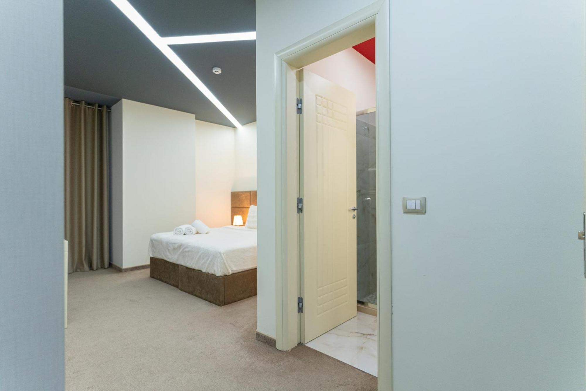 Alko Hotel Shkoder Ngoại thất bức ảnh