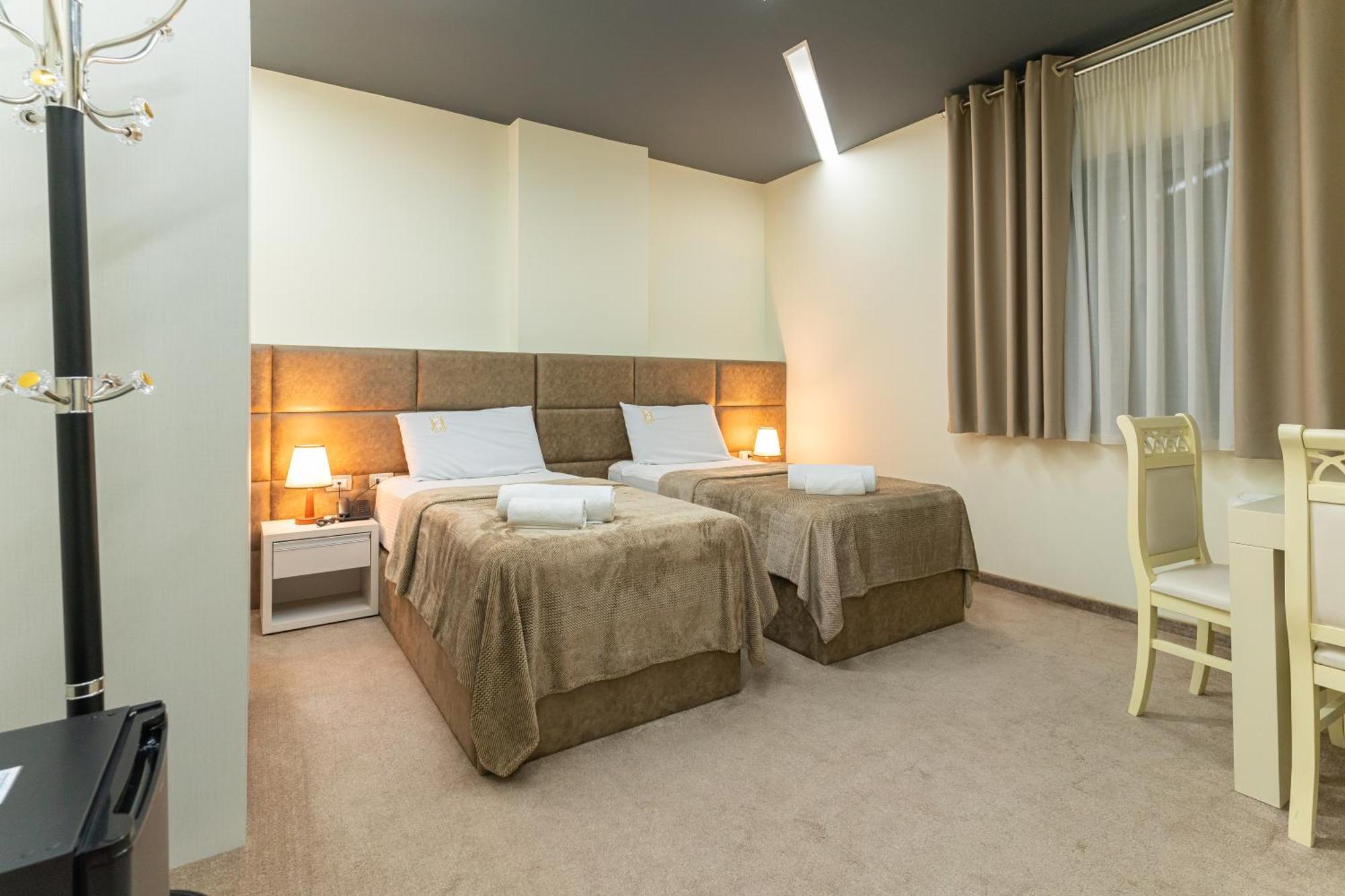 Alko Hotel Shkoder Ngoại thất bức ảnh