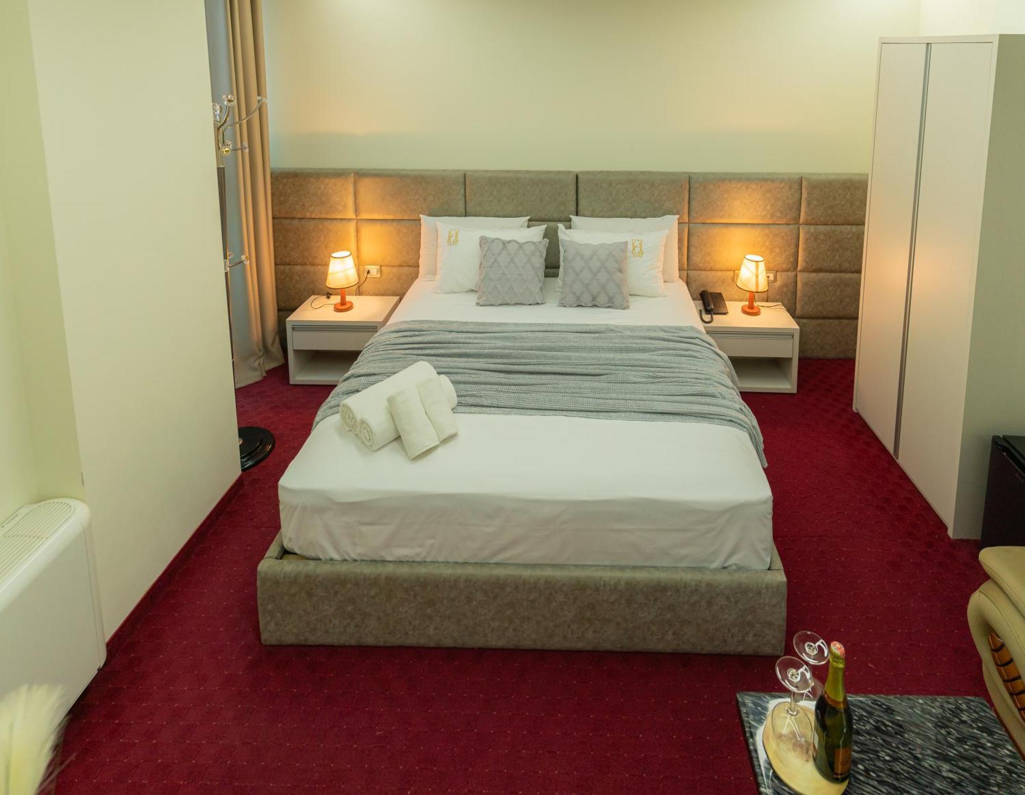 Alko Hotel Shkoder Ngoại thất bức ảnh
