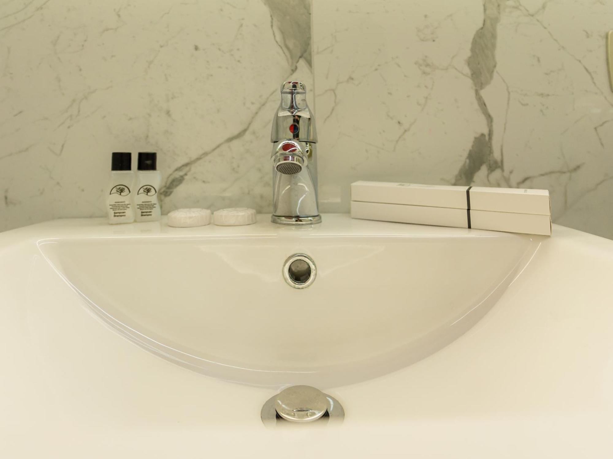 Alko Hotel Shkoder Ngoại thất bức ảnh