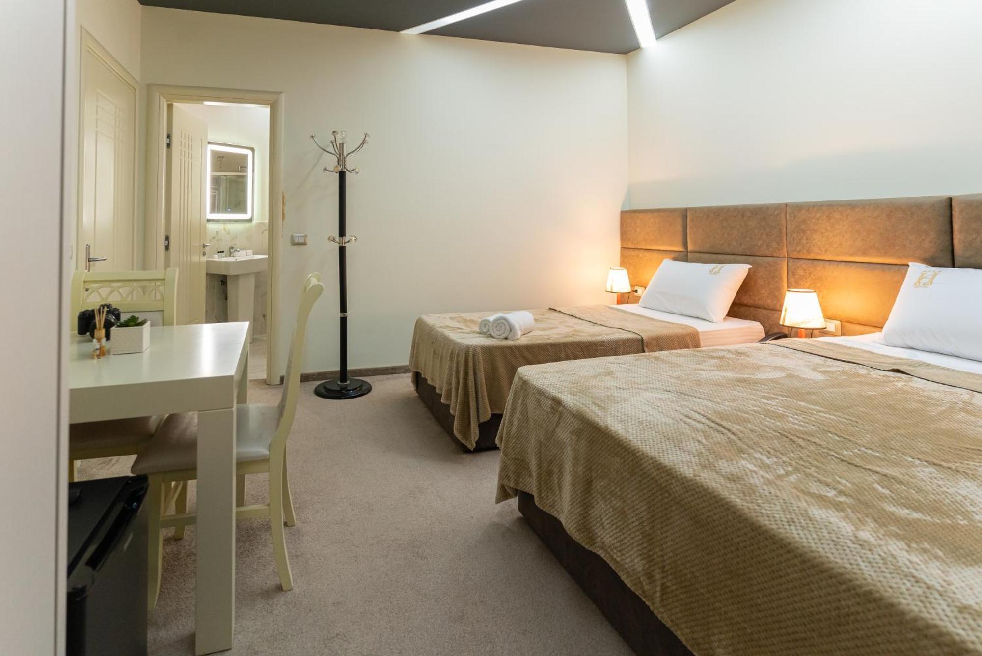 Alko Hotel Shkoder Ngoại thất bức ảnh