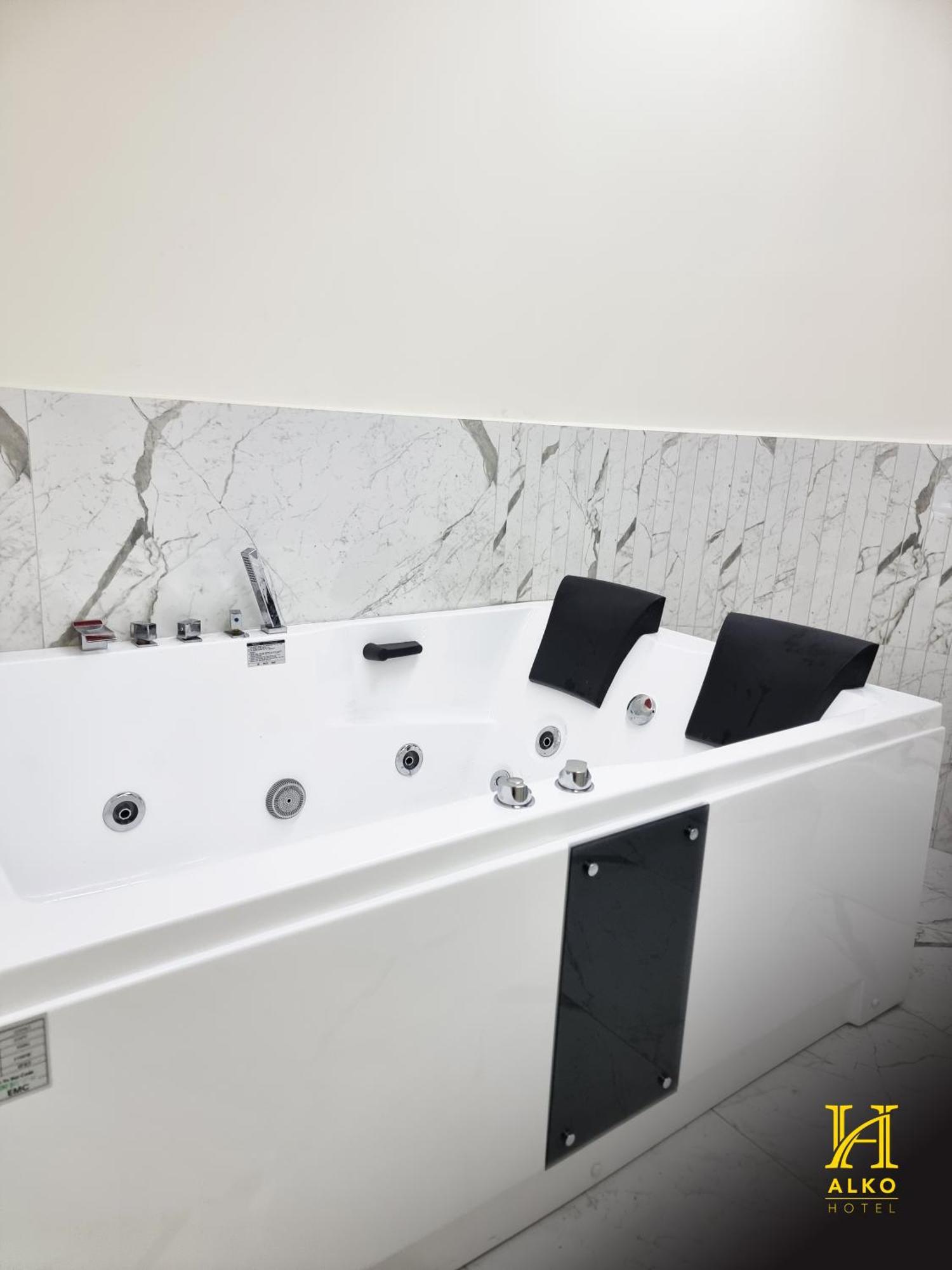 Alko Hotel Shkoder Ngoại thất bức ảnh