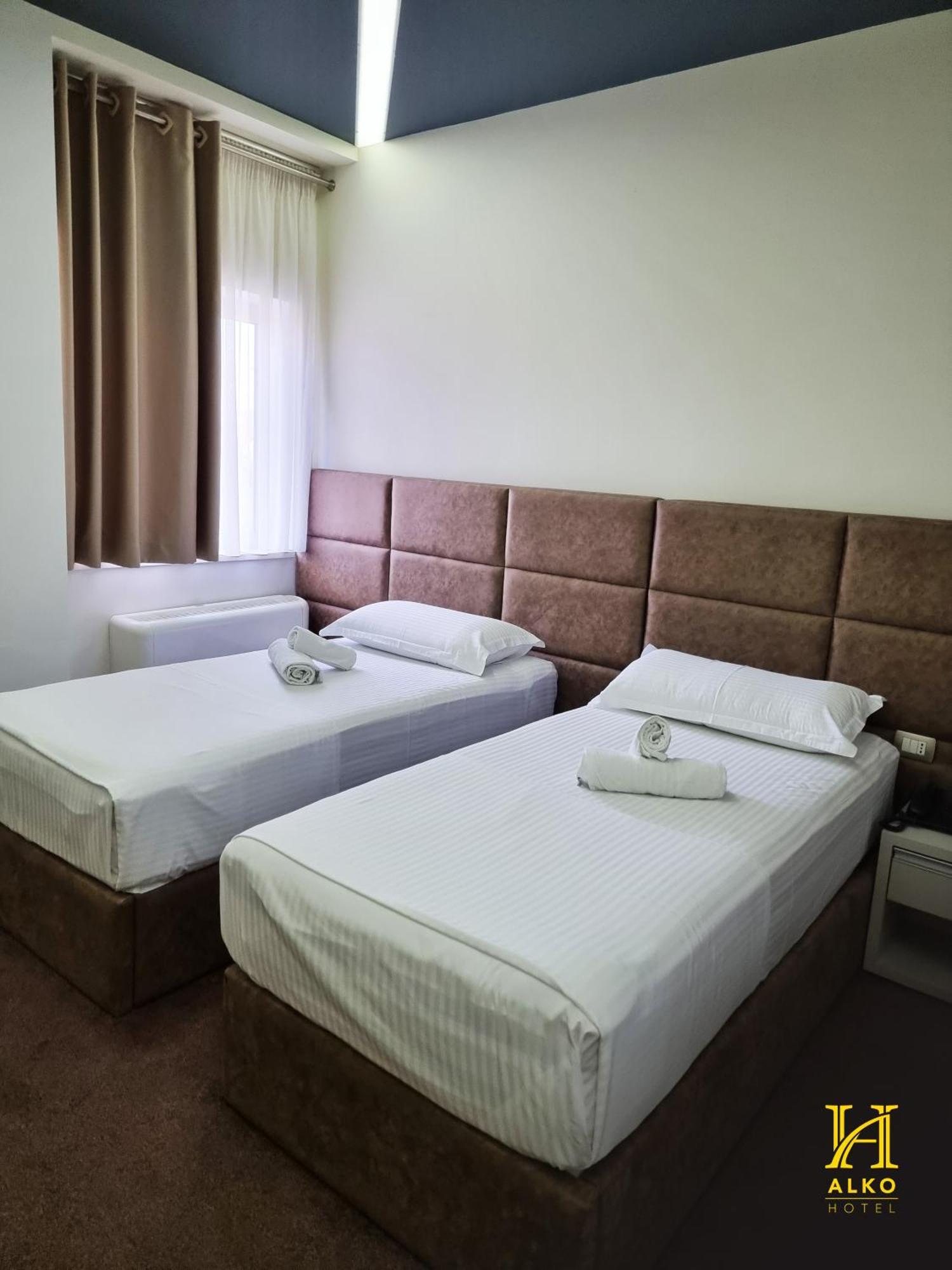 Alko Hotel Shkoder Ngoại thất bức ảnh