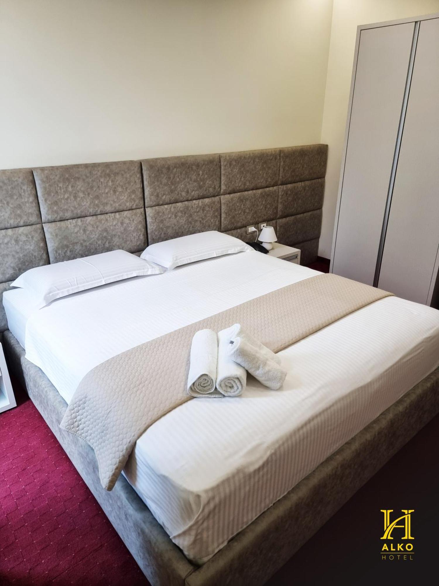 Alko Hotel Shkoder Ngoại thất bức ảnh