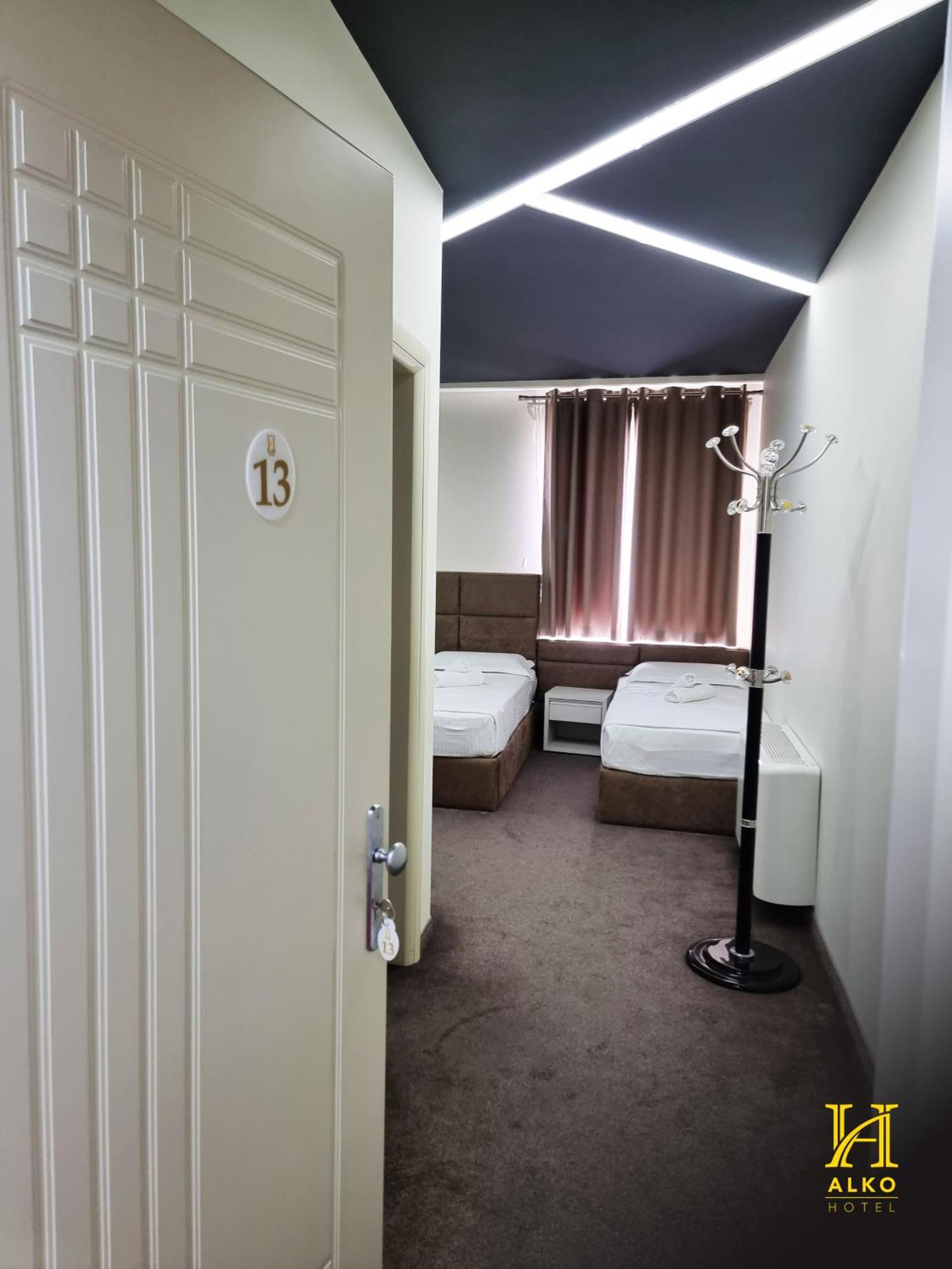 Alko Hotel Shkoder Ngoại thất bức ảnh